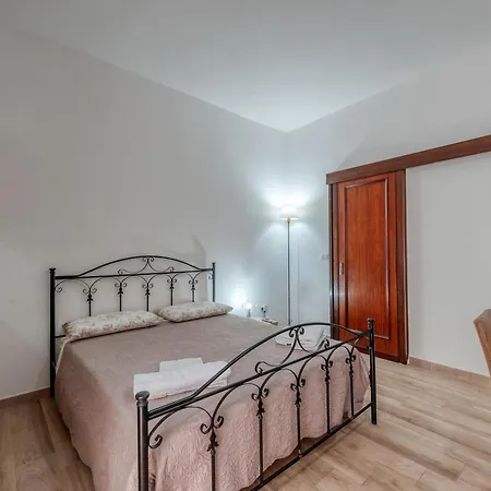 Da Katia Holiday home Cellino San Marco